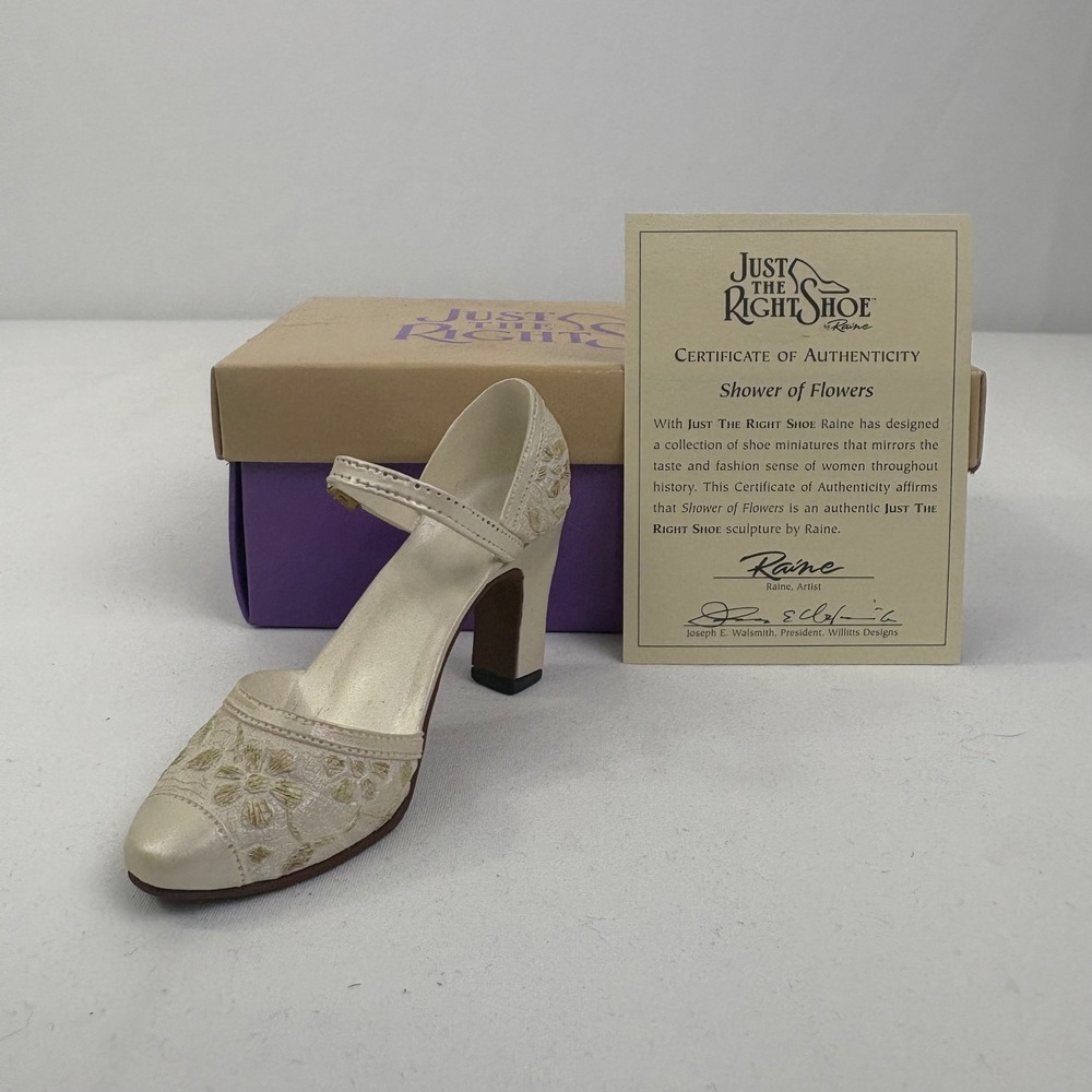 Vintage Just The Right Shoe By Raine Shower of Flowers 25026 1999 Box COA